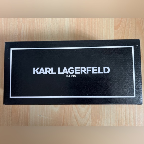 *SOLD* Karl Lagerfeld Gloria Metallic Slip On - Picture 4 of 10